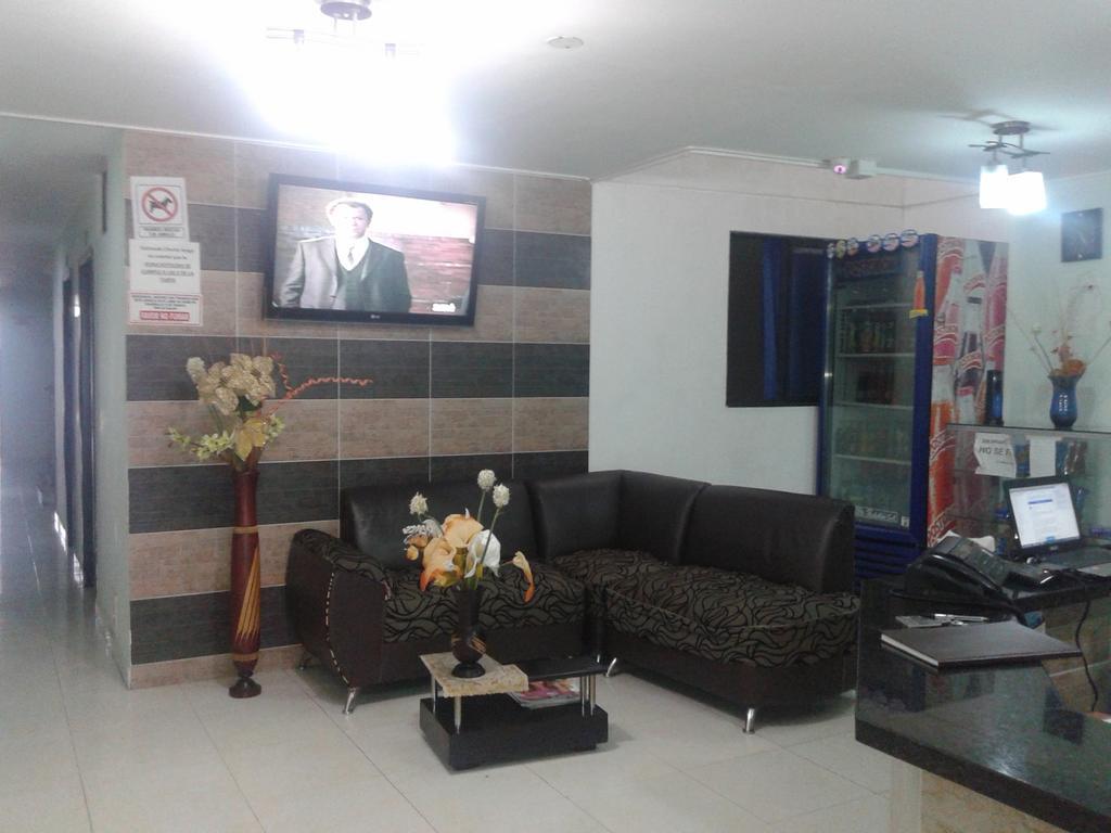בוקארמנגה Hotel Tachiras מראה חיצוני תמונה
