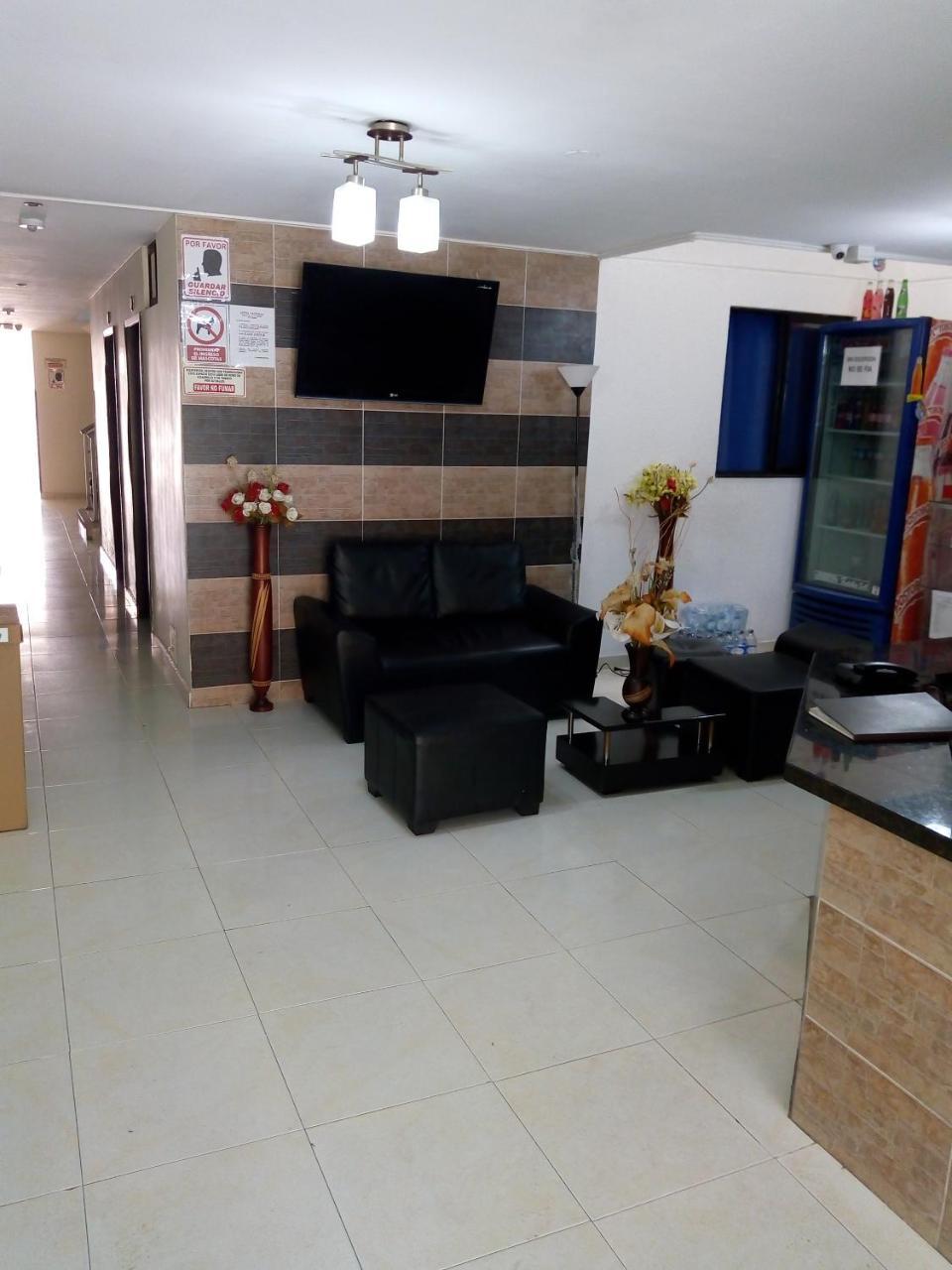 בוקארמנגה Hotel Tachiras מראה חיצוני תמונה